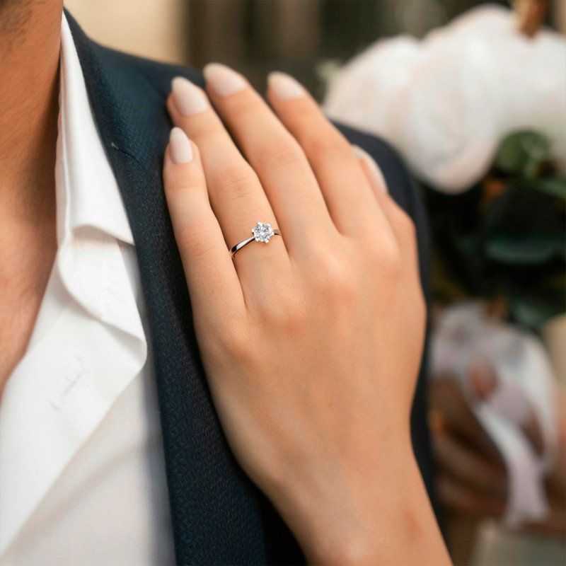 Solitario Oro Blanco 18K Con Diamante Lab 1Ct